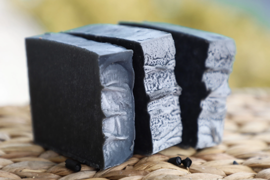 Tea Tree and Charcoal Bar