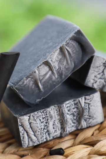 Tea Tree and Charcoal Bar